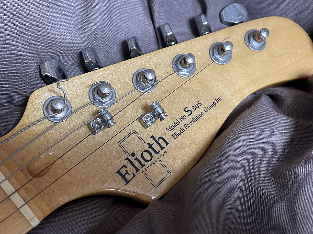 ジャンクのElioth S305を買ってみた - 40・50代から始める趣味のギター