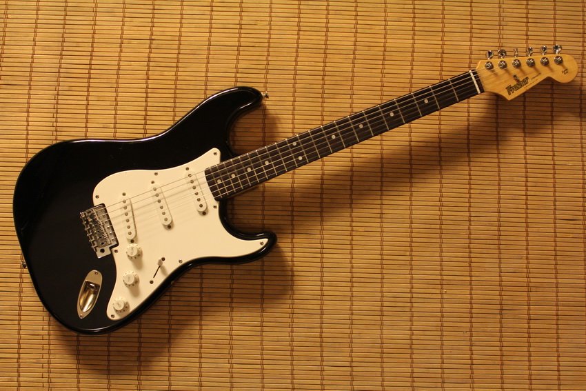 FRESHER Straighter Stratocaster Japan
