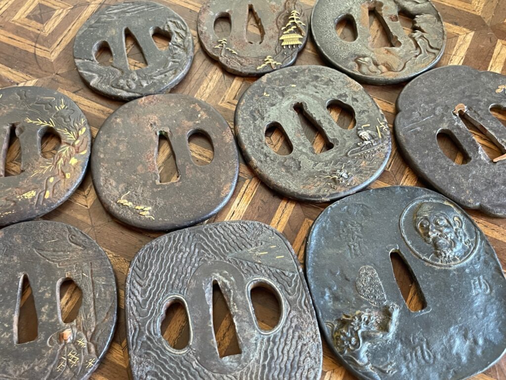 武具、日本刀、刀剣、鍔、甲冑 | 骨董品・美術品・古道具・遺品の買取