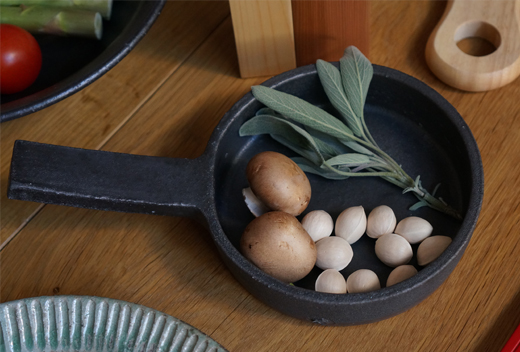 あたたかい料理に！フライパンとキャセロール - n-crafts@metrocs