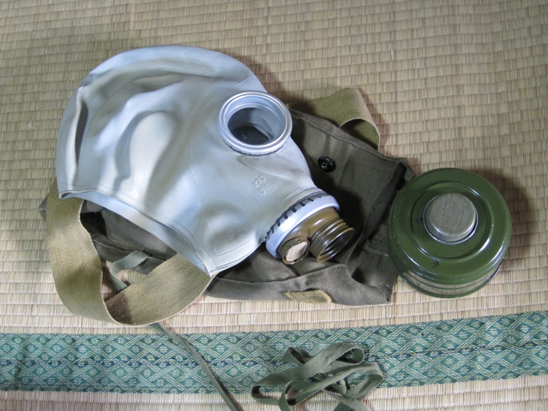 ガスマスクで遊ぼう！ ～ ソ連軍 GP-5 ガスマスク (実物)│ナナシノミコト