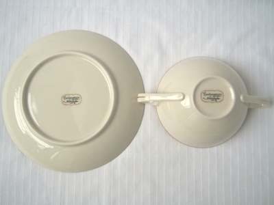 ノリタケ Contemporary ファインチャイナ 兼用スープカップ＆ソーサー