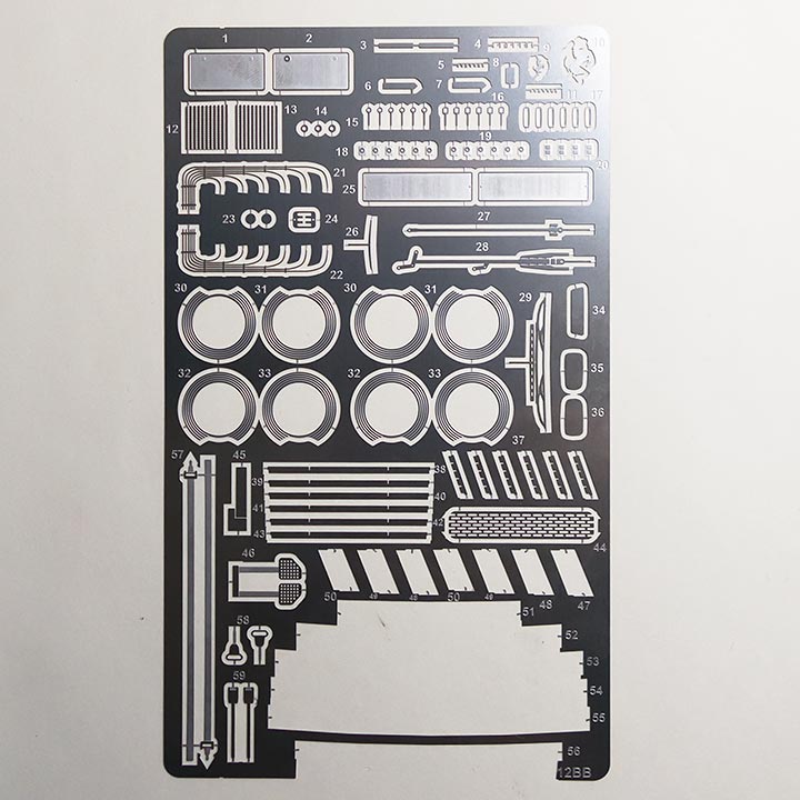 フジミ1/24 フェラーリ512BB#06エッチングのグリル | 図解！なんでも