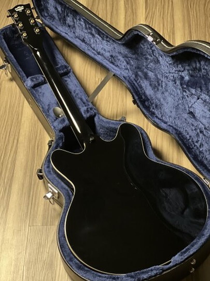 Vox Bobcat V90 Bigsby in Black – nafiriguitar.com