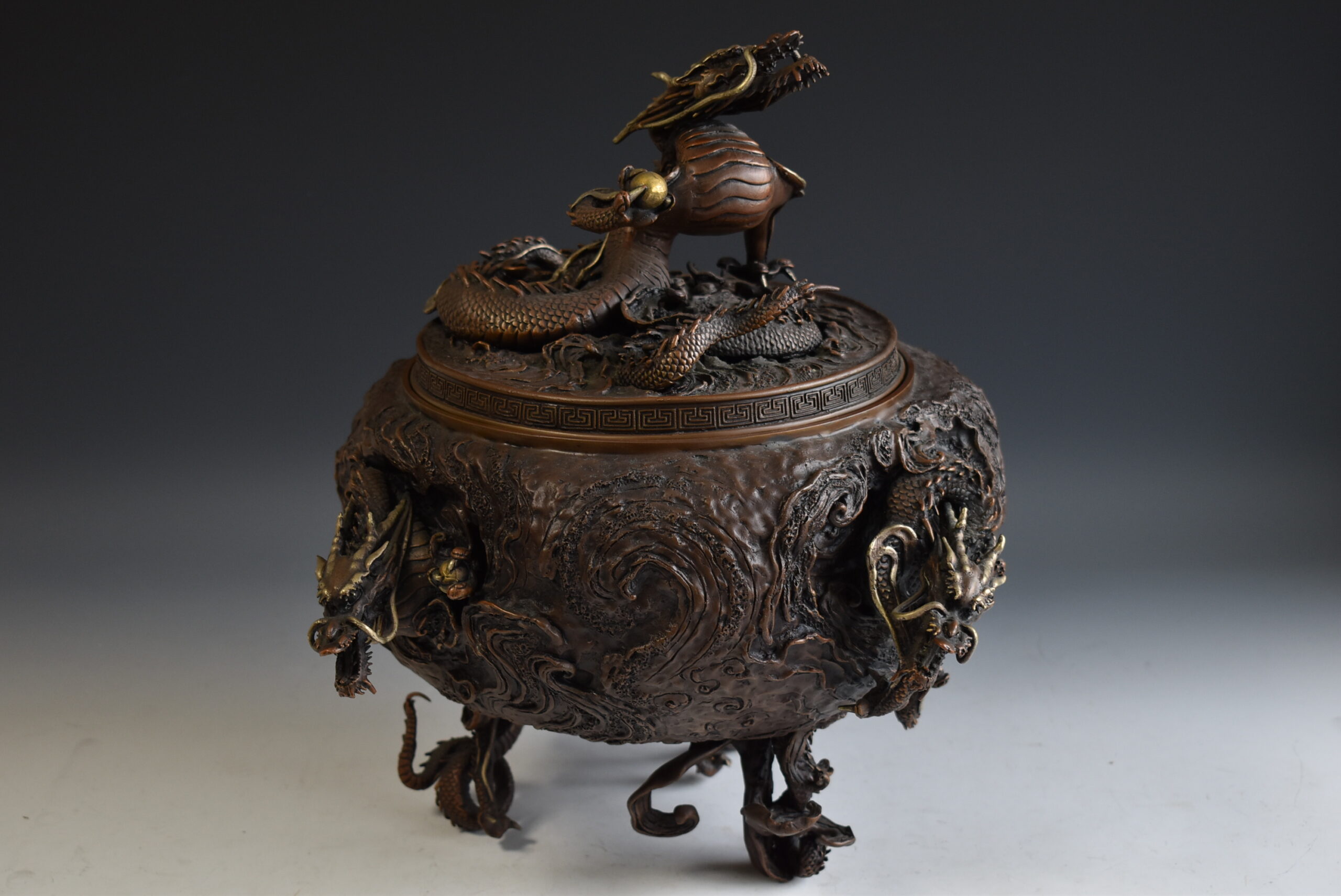 香炉 買取相場】松永武雄 （号：松雲）の高岡銅器頃香炉を買い取りまし