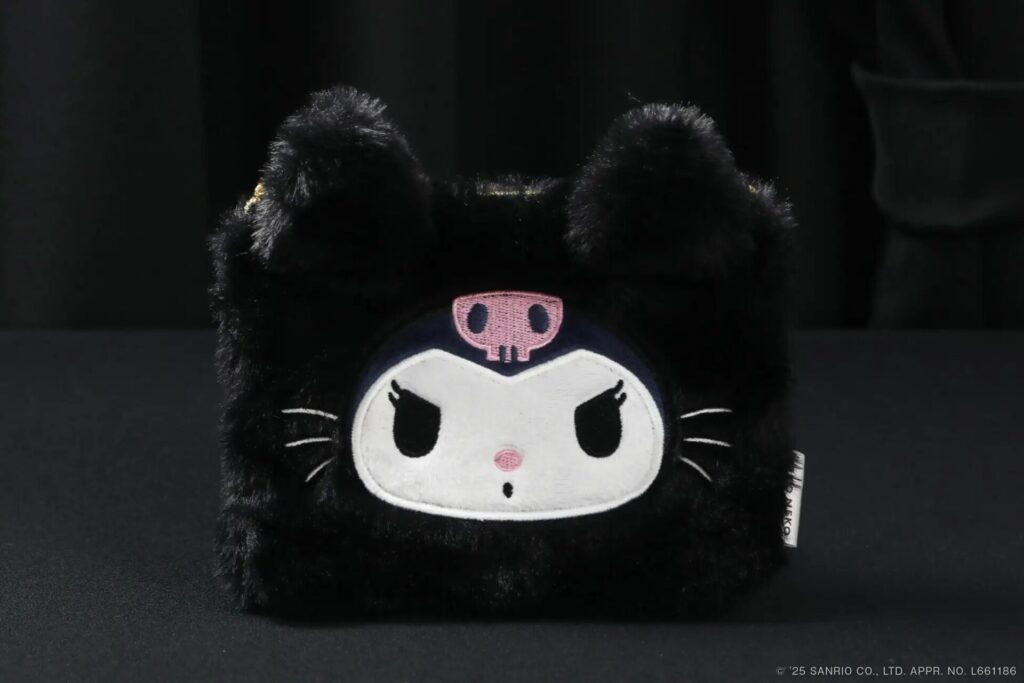 クロミちゃんが「ねこねこ食パン」に！今年20周年を迎えた「クロミ」と