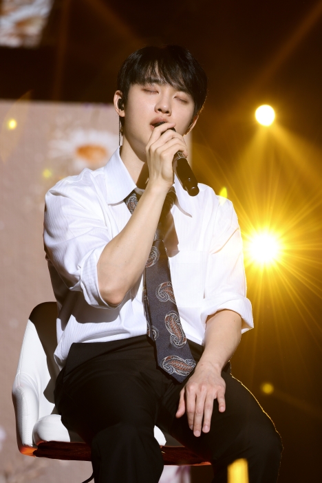 ド・ギョンス（EXO/D.O.）の魅力でファンの心の花も満開…初の単独日本
