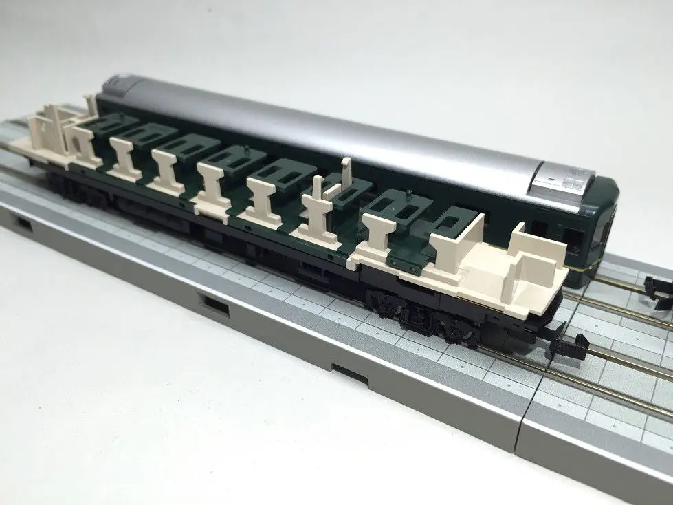 24系客車（特別なトワイライトエクスプレス）入線です。 TOMIX 98955