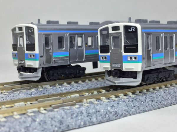 211系2000番台 長野色 入線です。KATO 10-1425 6両セット | NGaugeJP