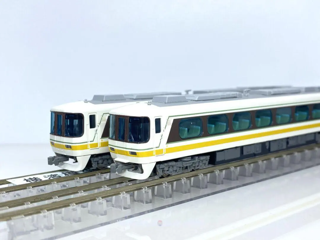 14系14形 特急寝台客車「さくら」（国鉄 ）が入線です。TOMIX 98784