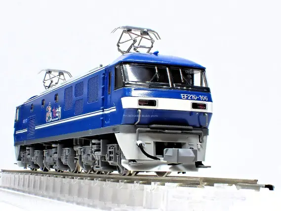 EF210-106号機 新鶴見機関区 下枠交差パンタグラフ 新塗装 が入線しま