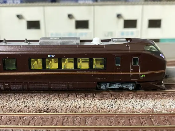 E655系なごみ(和)と特別車両を弄る。 蓄電式室内灯取付（DNESHA.me製品