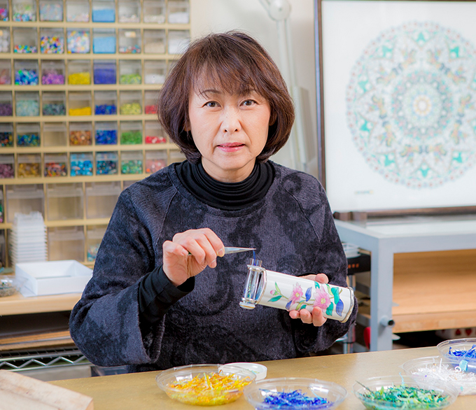 趣味のステンドグラスからはじまった めくるめく万華鏡作家の人生