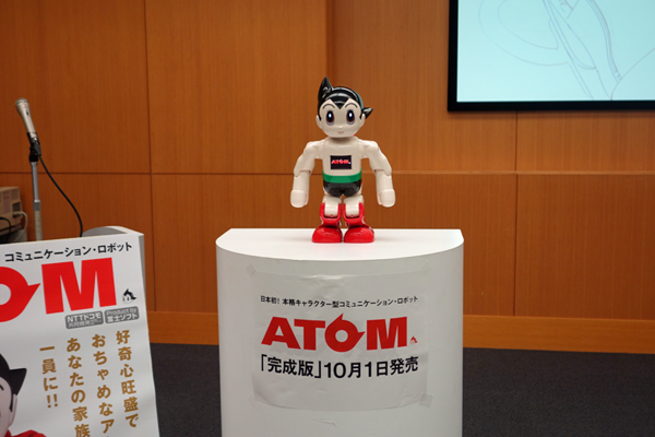 週刊 鉄腕アトムを作ろう!」、組立済の完成版が発売 | TECH+（テック