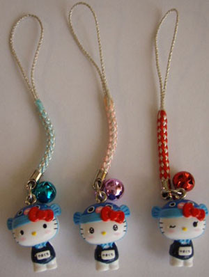 キティちゃんがスクール水着姿に! ふぐの水泳帽を被った山口県ご当地