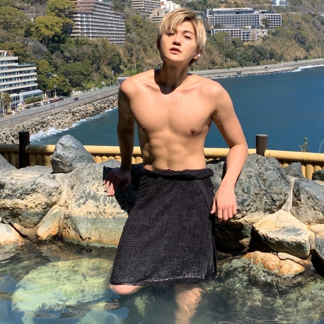 FANTASTICS八木勇征、静岡で温泉レポート 鍛え上げた肉体も注目 | マイ
