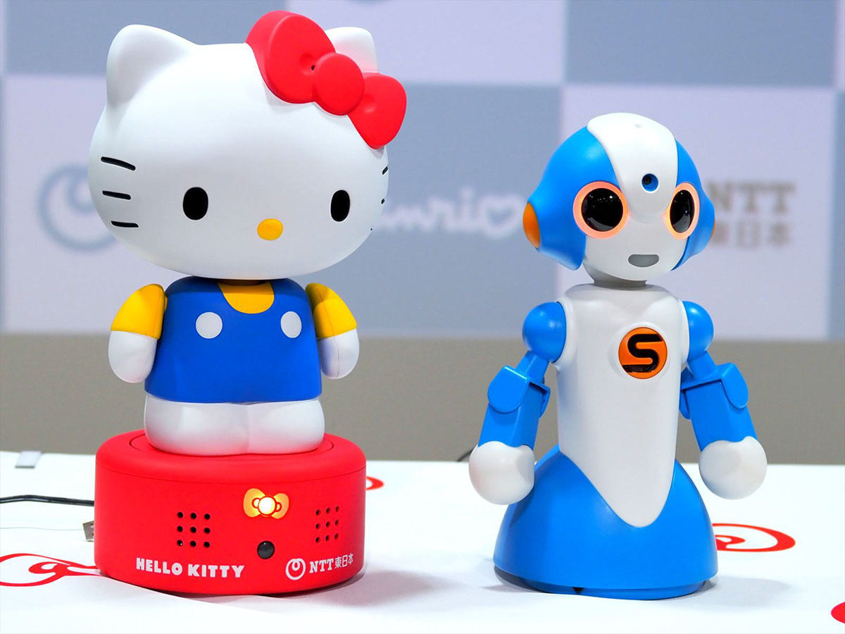 キティちゃんの声が皆を笑顔に。「ハローキティロボット」は家庭にも