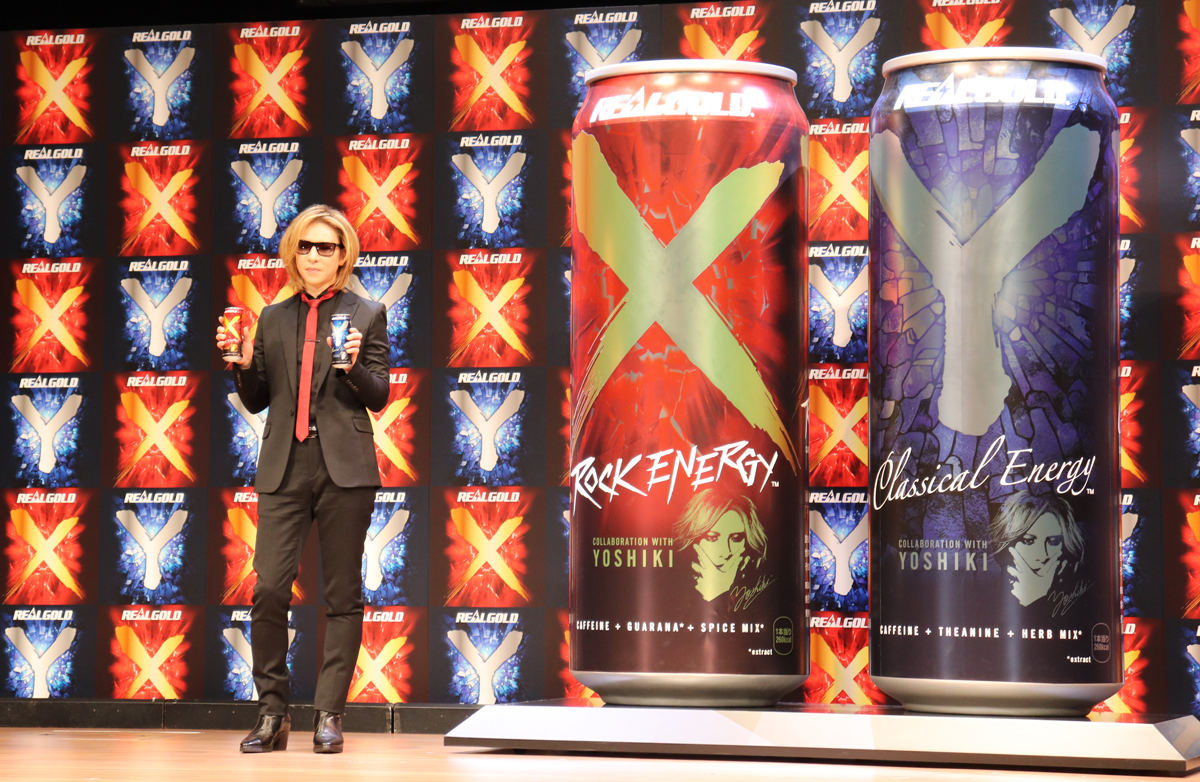 YOSHIKIと日本コカ・コーラがタッグを組んだ「リアルゴールド X/Y