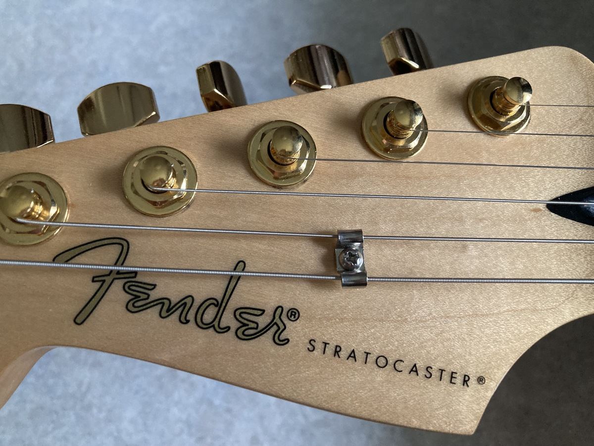 ジミヘンが好き過ぎて、いよいよ左用ギターの改造に手を出した右利きの