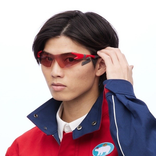 暴太郎戦隊ドンブラザーズ』主人公たちのサングラスを再現した商品が