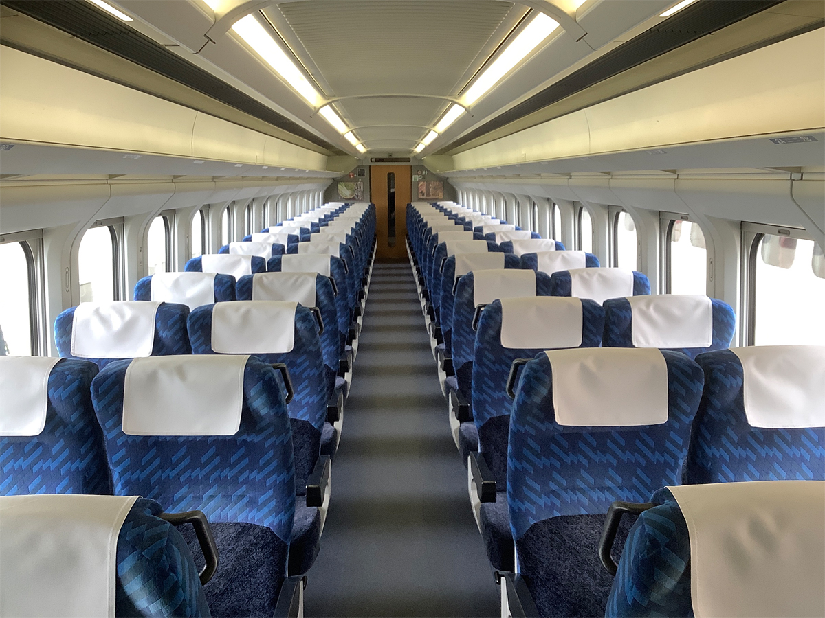 JR東日本、E3系1000番代が引退 - 座面シート使ったクッション発売