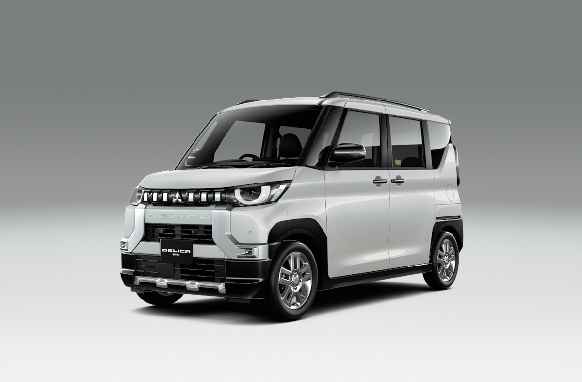 三菱自動車「デリカミニ」にパッケージオプション追加! 「デリ丸。」が