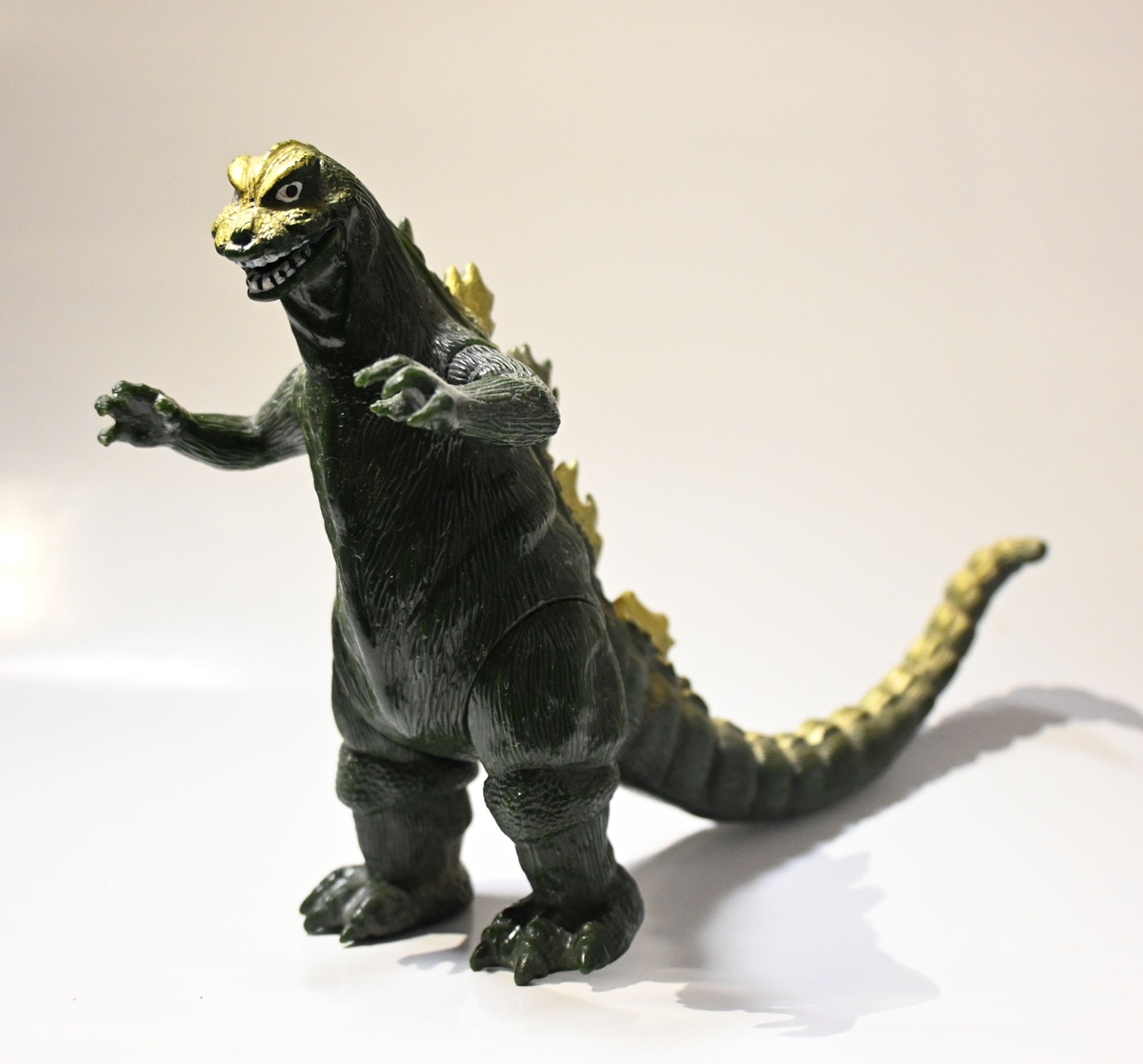 1970年代 円谷プロ ゴジラ怪獣フィギュア 緑と黒 1970年代 円谷プロ