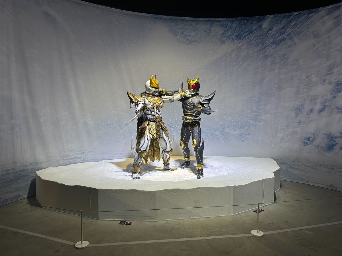 名古屋で超変身!『仮面ライダークウガ』25周年記念「超クウガ展