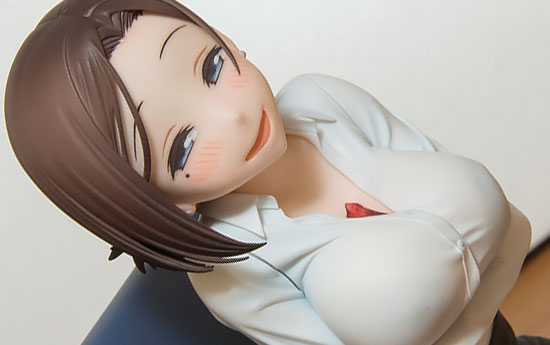 フォトレビュー】『月曜日のたわわ』 後輩ちゃん 1/7 完成品フィギュア