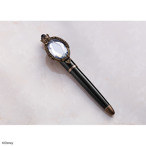 ツイステ』に登場するマジカルペンのレプリカ万年筆が抽選受付開始。各