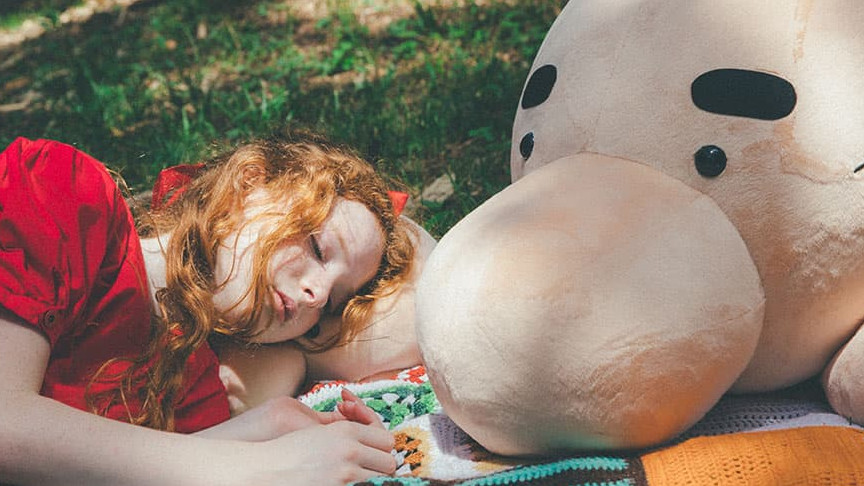 MOTHER』の「どせいさん」の大きなぬいぐるみ「どせいさん ひざたけ