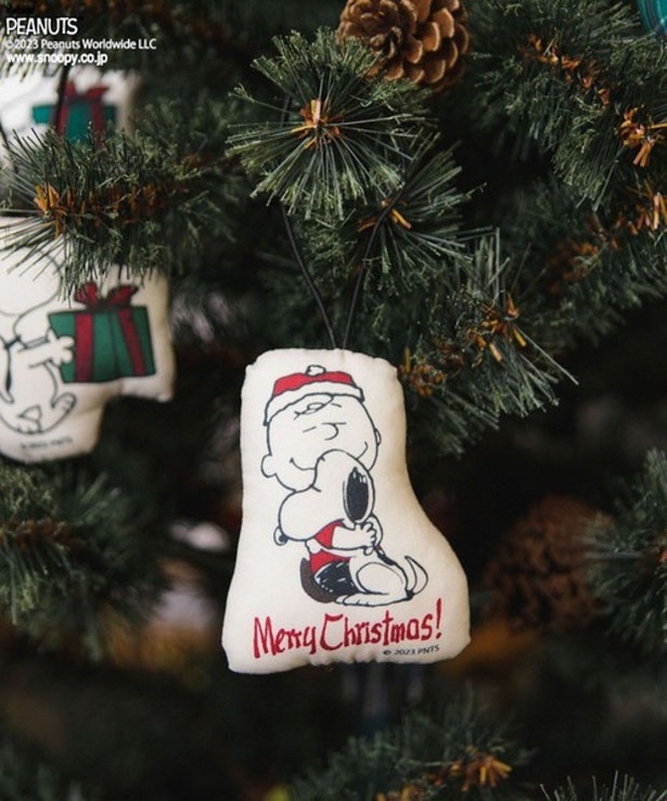 今年のクリスマスツリーはスヌーピーを主役に。ベイフローからPEANUTS
