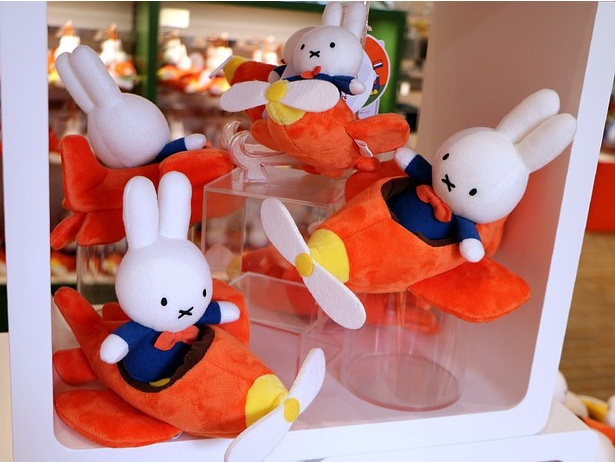 ハウステンボスの新ミッフィーエリア限定グッズが多数登場！身に着け