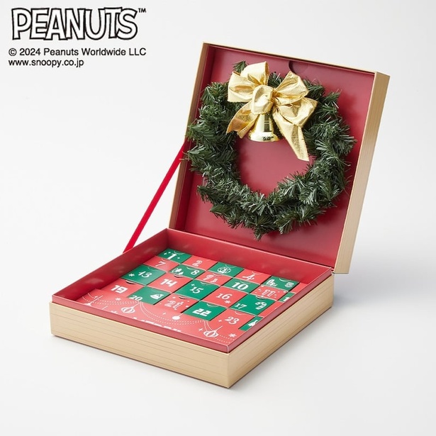 スヌーピーの「アドベントカレンダー＆リース」がベルメゾンに登場