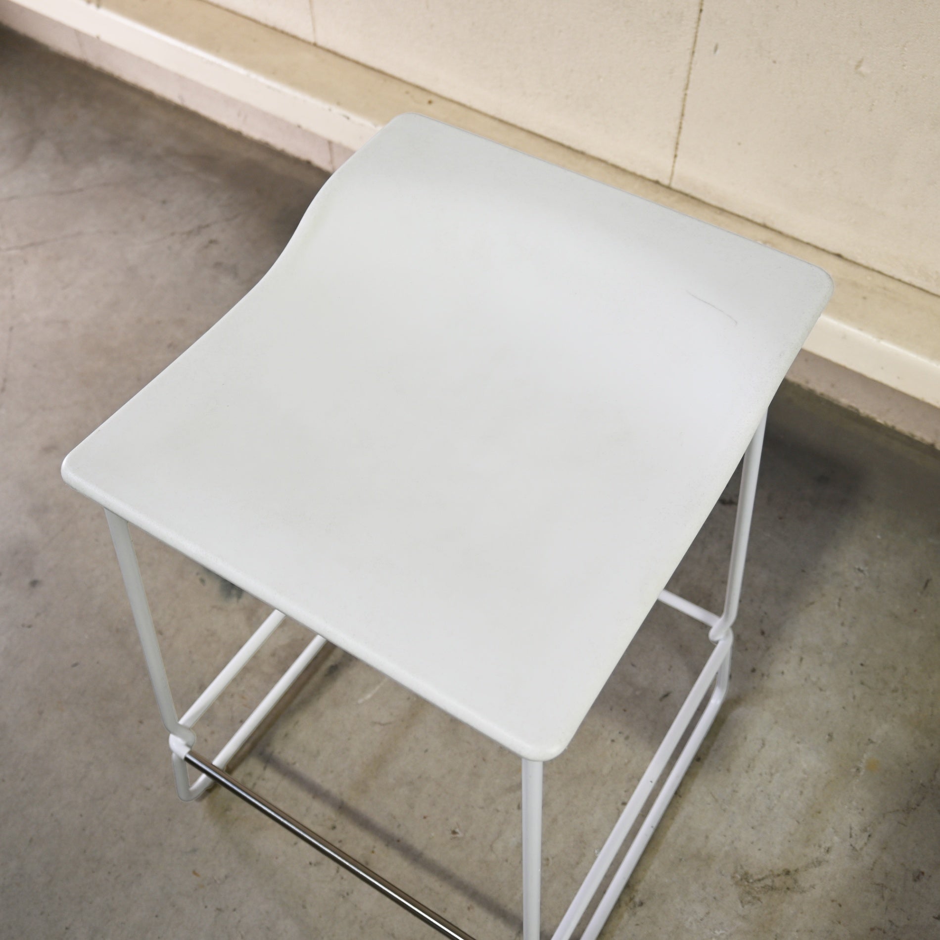 Cassina ixc. VICCARBE LAST MINUTE Counter chair High stool