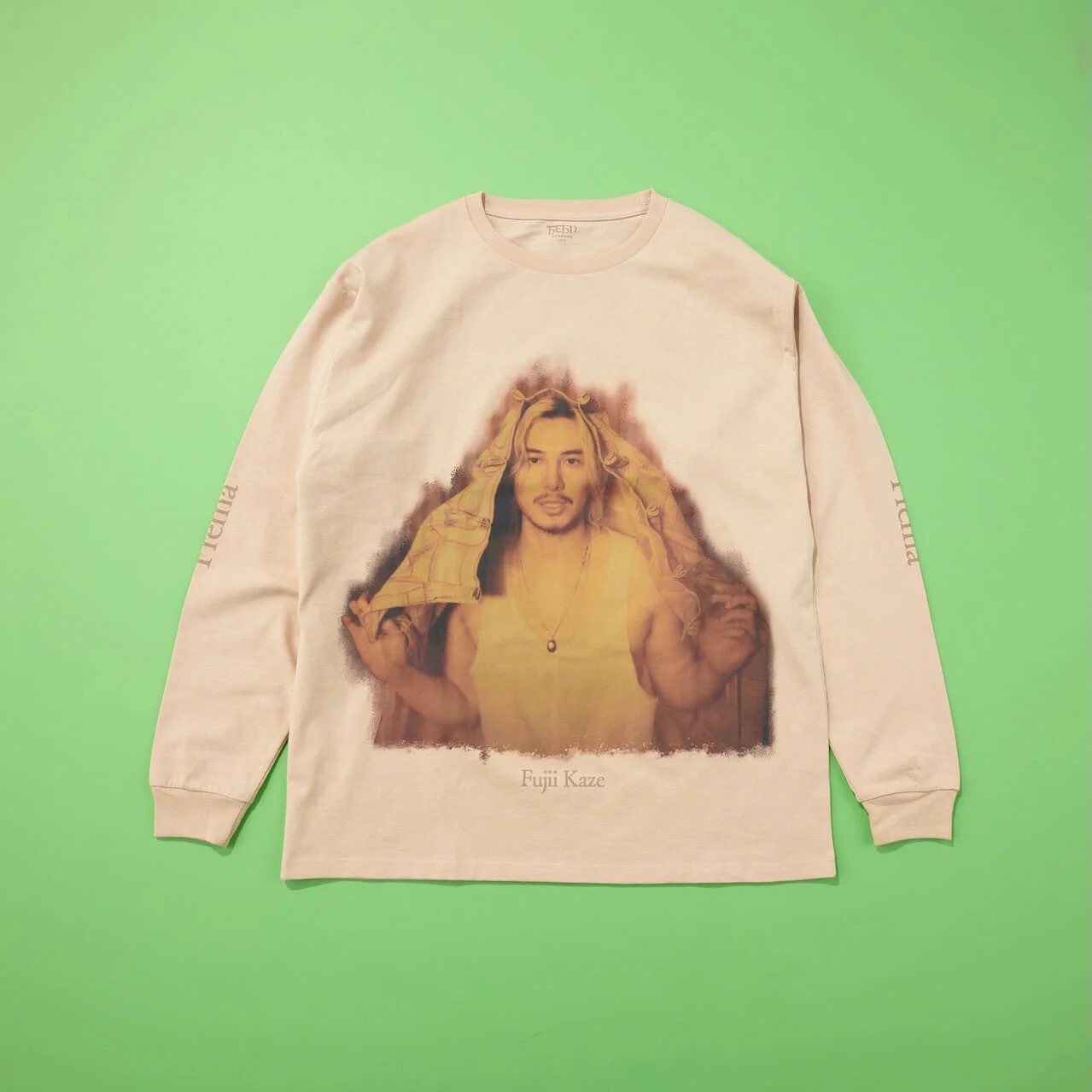 初ゲットの藤井風さん公式グッズ。「Prema」のアルバムジャケットの