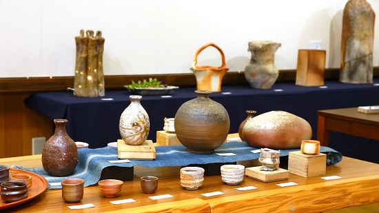 笠間のスカーレット つくばで堤綾子さん回顧展