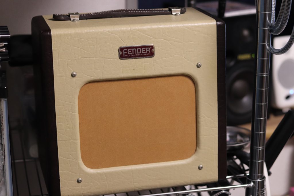 ORANGE TERROR STAMPレビュー】足元にアンプ！？ ペダルタイプのヘッド