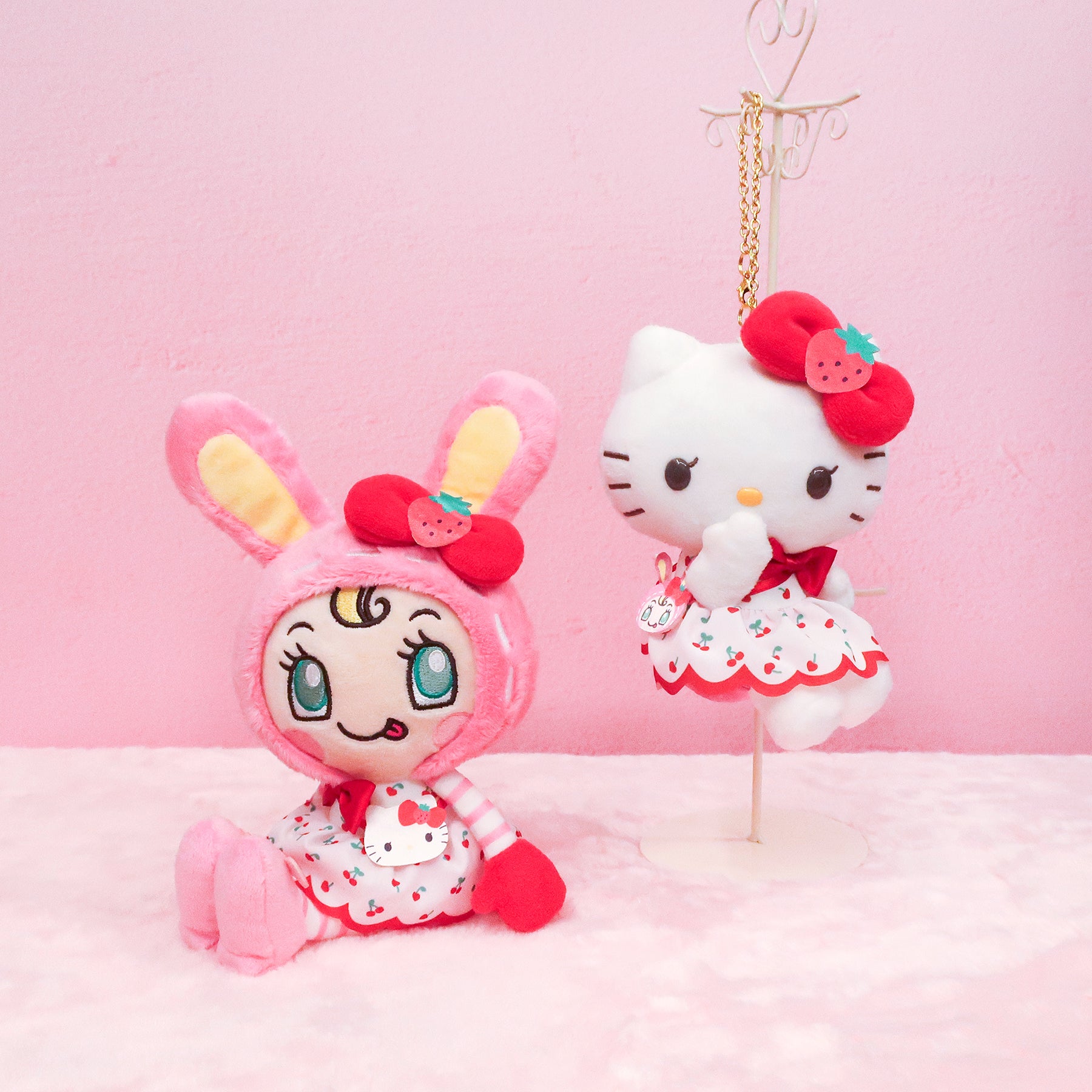 Mezzo Piano × Hello Kitty ぬいぐるみマスコット【全2種】 – nipopo