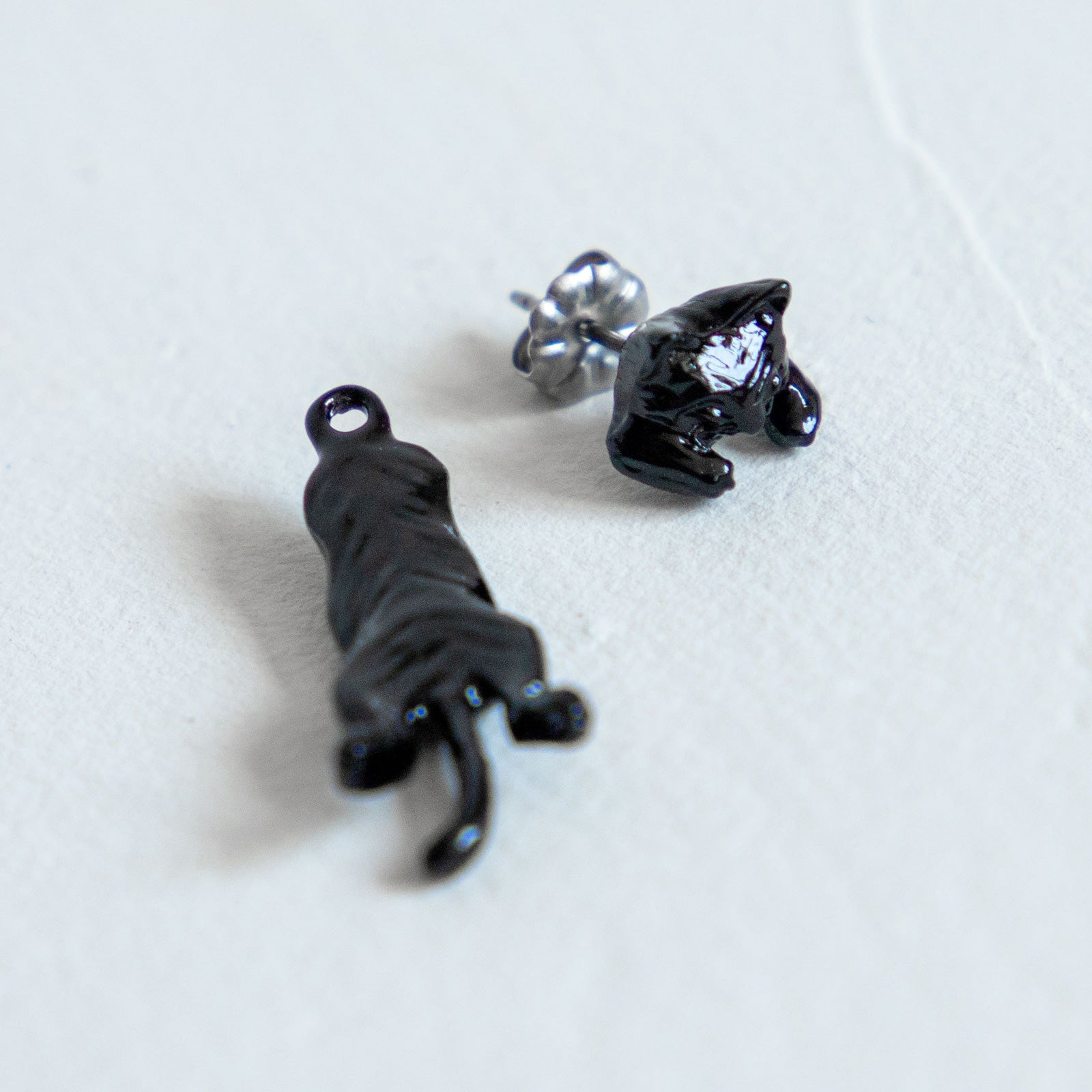 gargle/ガーグル ぶらぶらアニマル ネコ ピアス – ニコノマニマニ雑貨