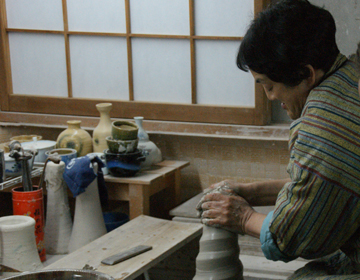 温かみのある黄瀬戸のうつわ「陶芸家 小松幸代」／長野県茅野市