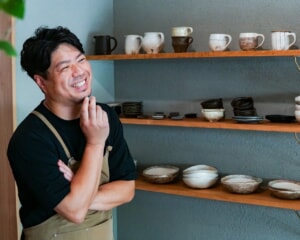 優しい風合いと、遊び心あるデザイン「古谷製陶所」の粉引きの器たち
