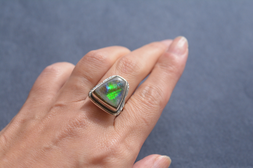 アンモライト【16】リング・指輪