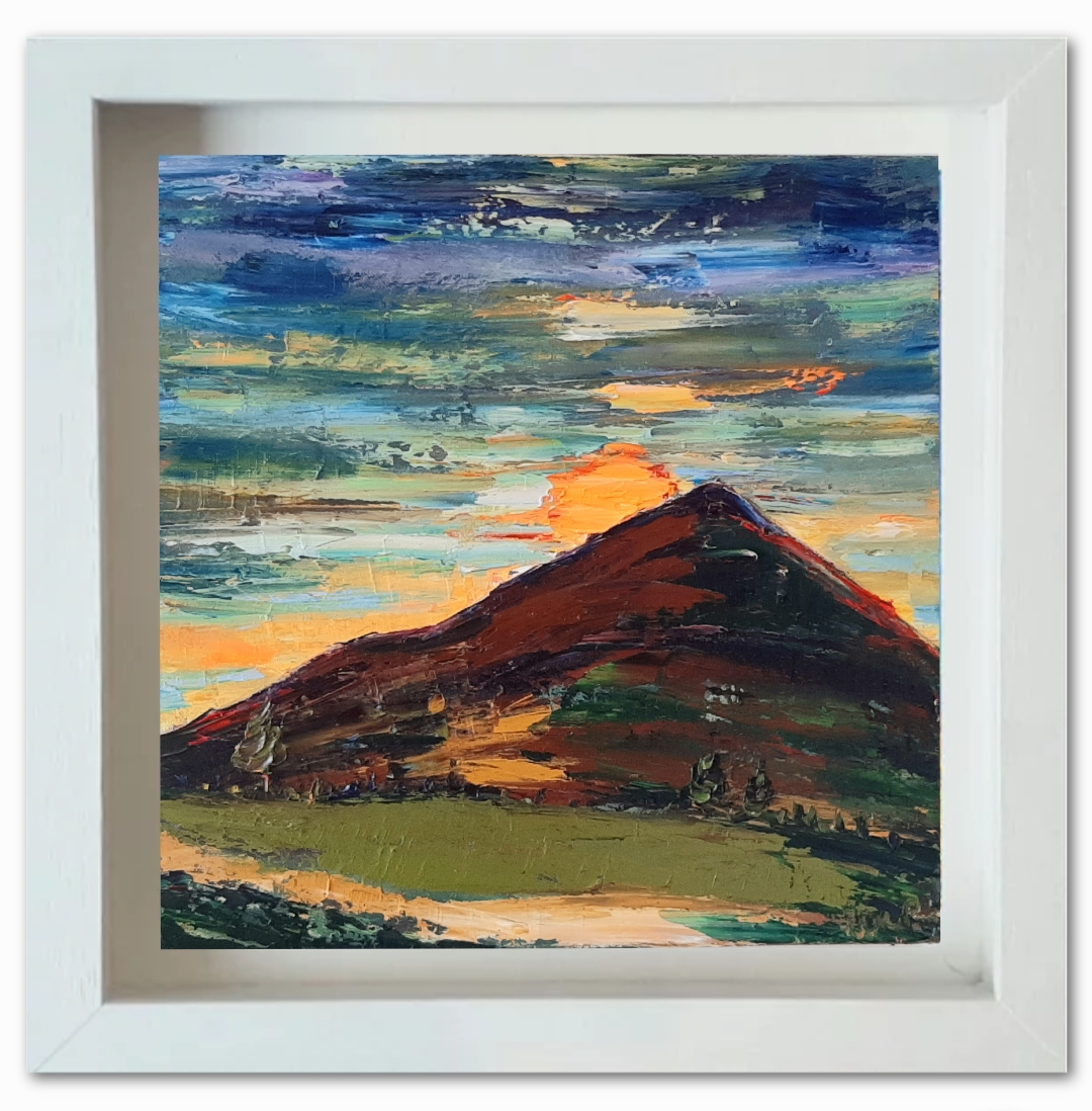 The Sugarloaf - Sunset Mountain - Niki Purcell