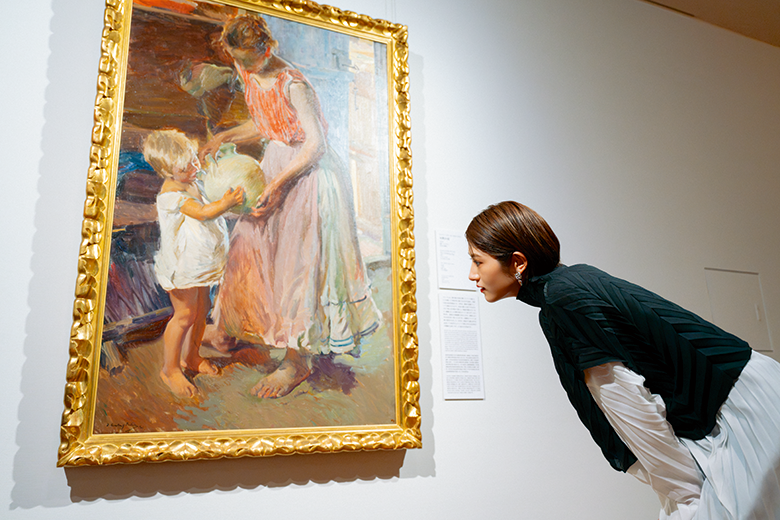 2025年3月号カバー特集 若月佑美さんの「美術館」GOOD LIFE - 日経REVIVE