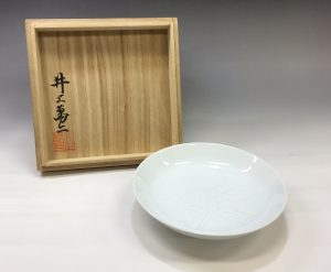 井上萬二の酒器・皿・風鎮を買取しました｜骨董品に関するコラム【骨董