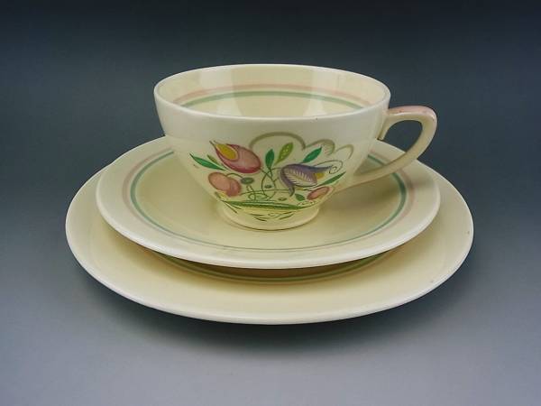 スージークーパーのドレスデンスプレイを買取ました｜骨董品に関する