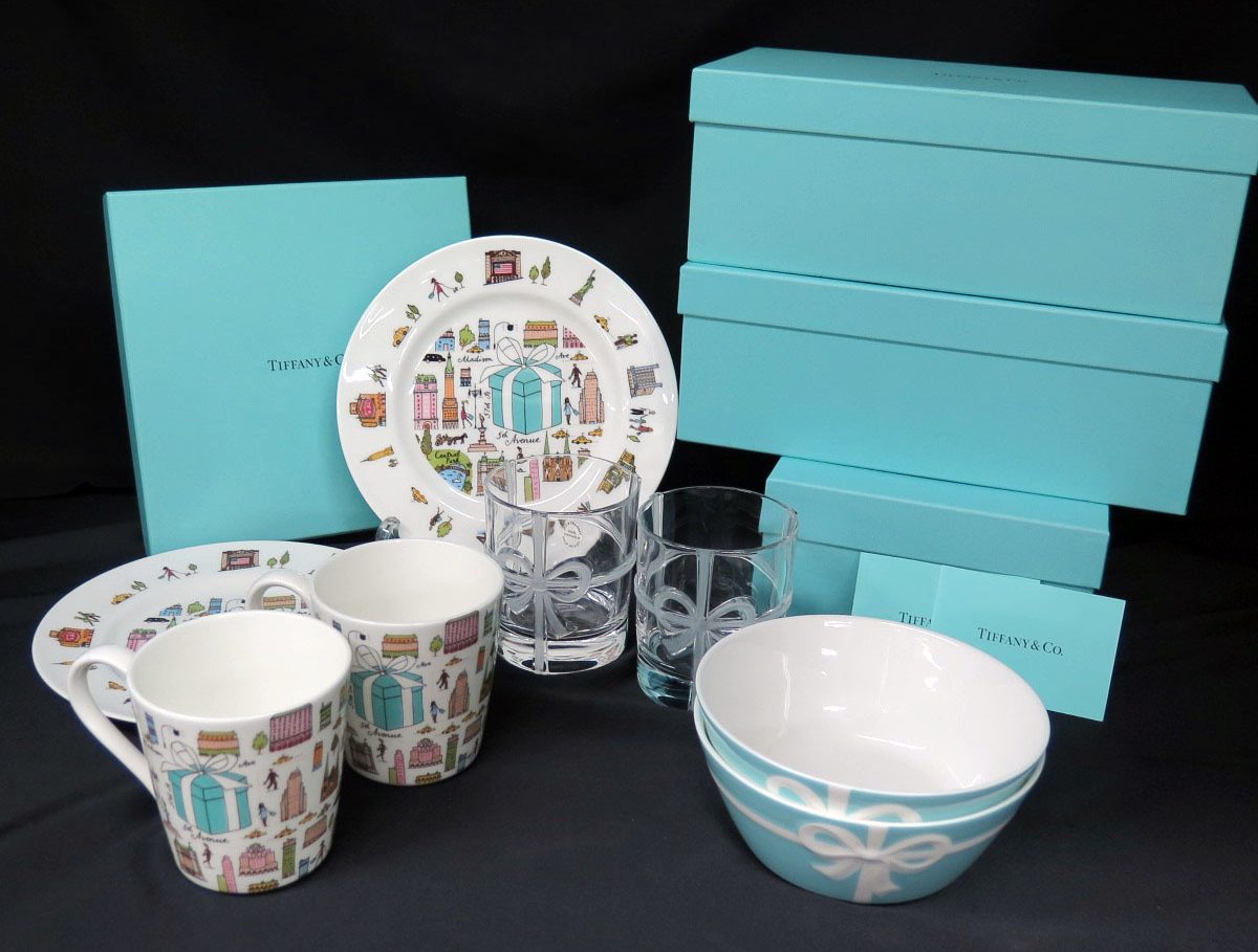 可愛さと上品さを兼ね備えたティファニー食器の価値｜特徴や高く売る
