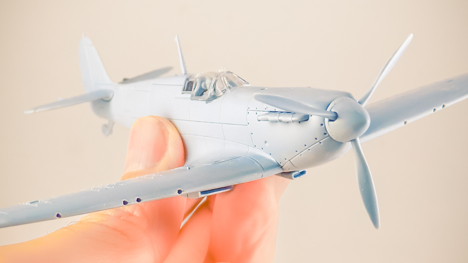 ドーバー海峡の白い岸壁が見えるプラモ／エアフィックス