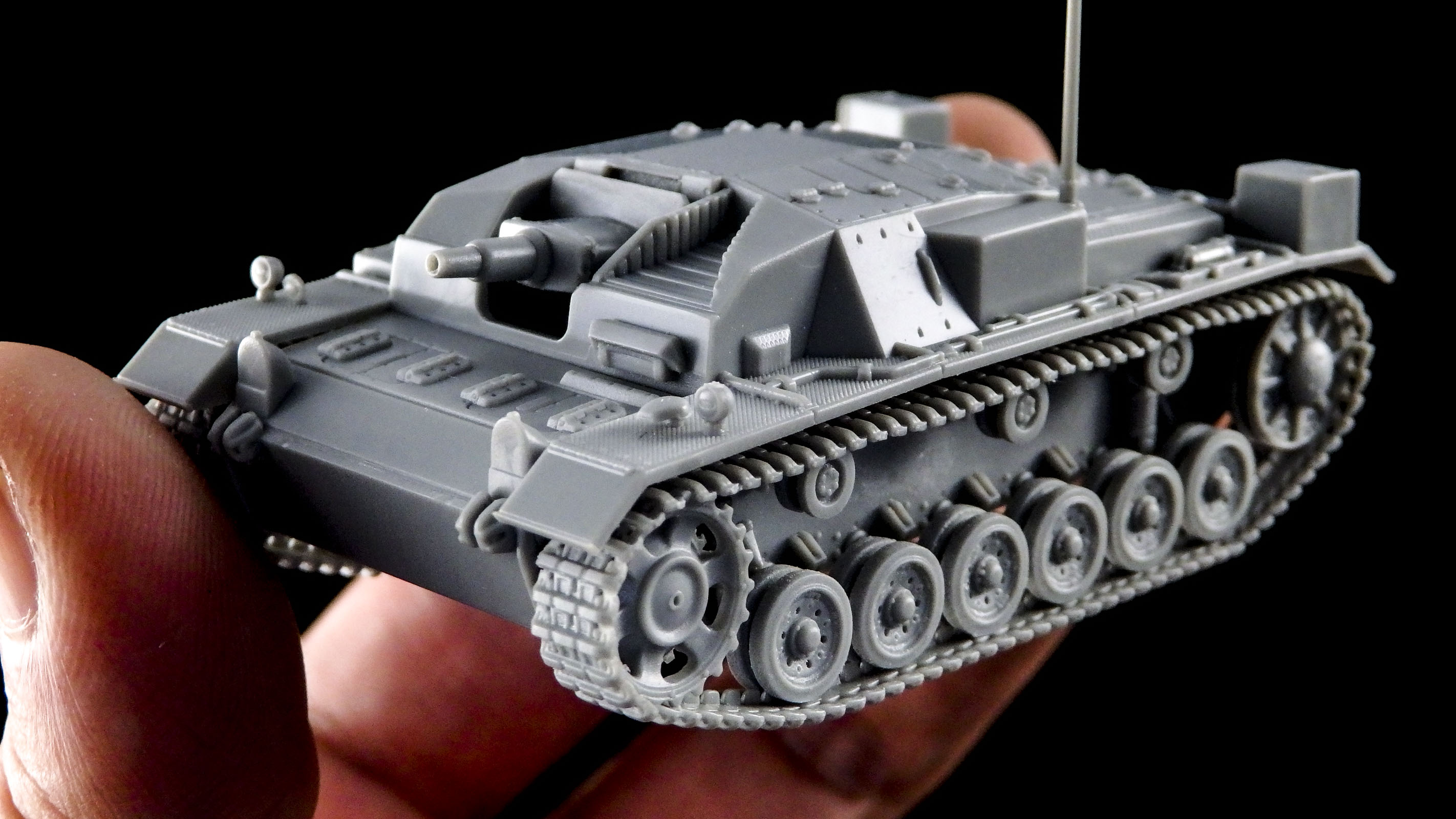 NEOトラック」の実力を見せてもらおうか！ドラゴンの新生ミニスケール